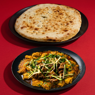 1lb Chicken Karahi with 2 Plain naan